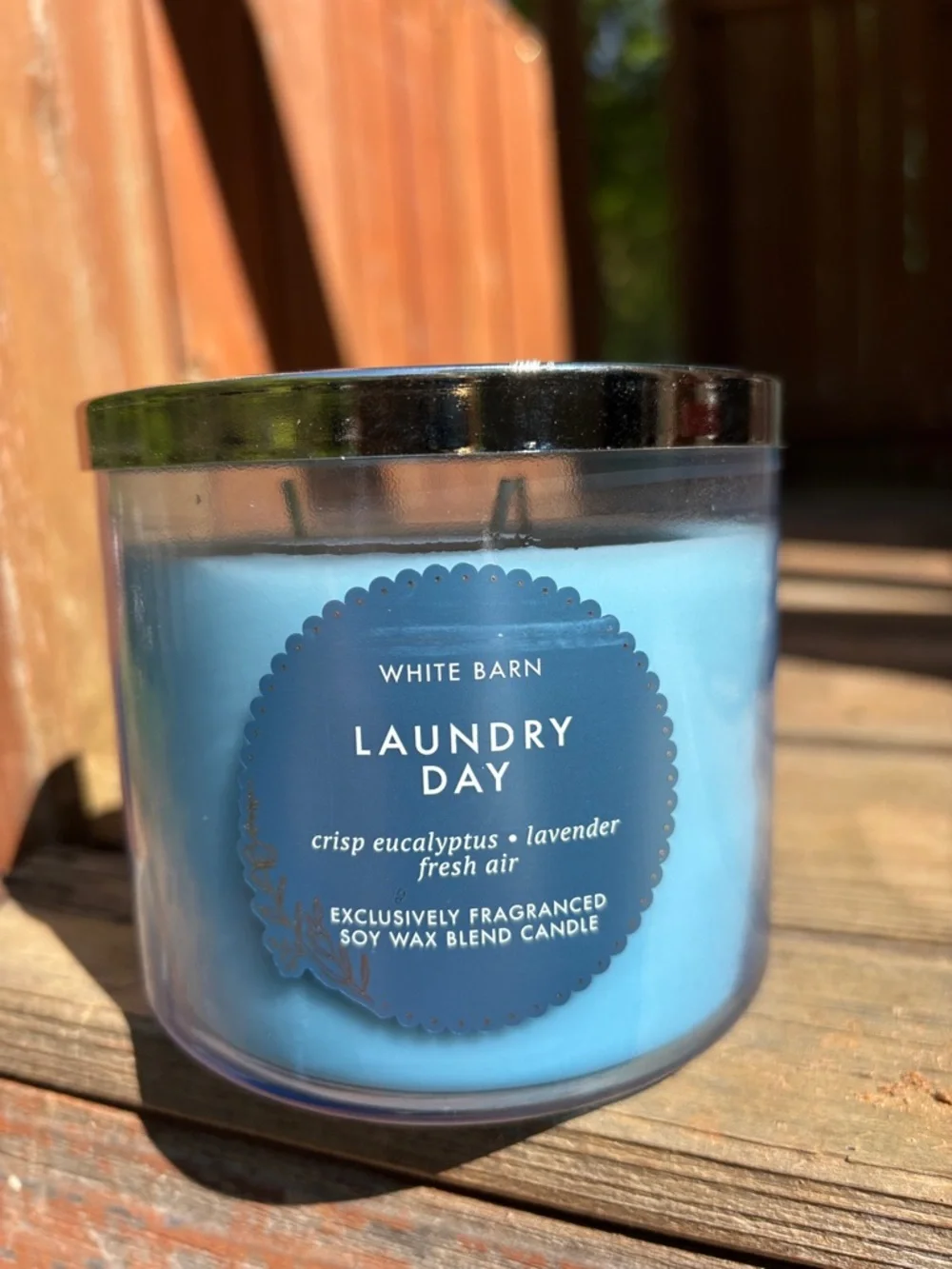 White Barn Laundry Day Candle - Blue with Gold Trim - Picture 9 of 11
